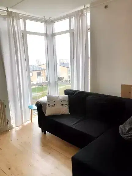 apartment Bright 1-bedroom apartment of 48 m2 with sleeping alcove, separate kitchen and parking – close to the university and Gigantium
