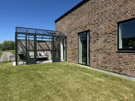 townhouse Nyt 4vær rækkehus i et plan med have og orangeri