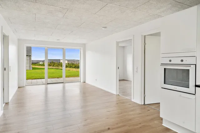 townhouse 4-værelses rækkehus med terrasse og parkering