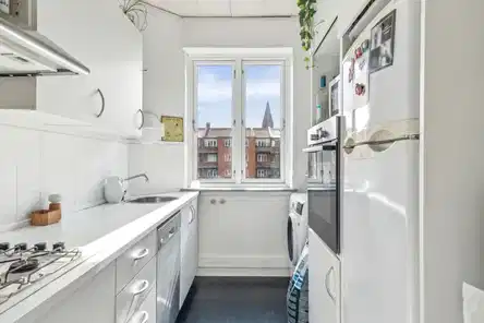 apartment Cozy 3-room apartment with balcony in the city center