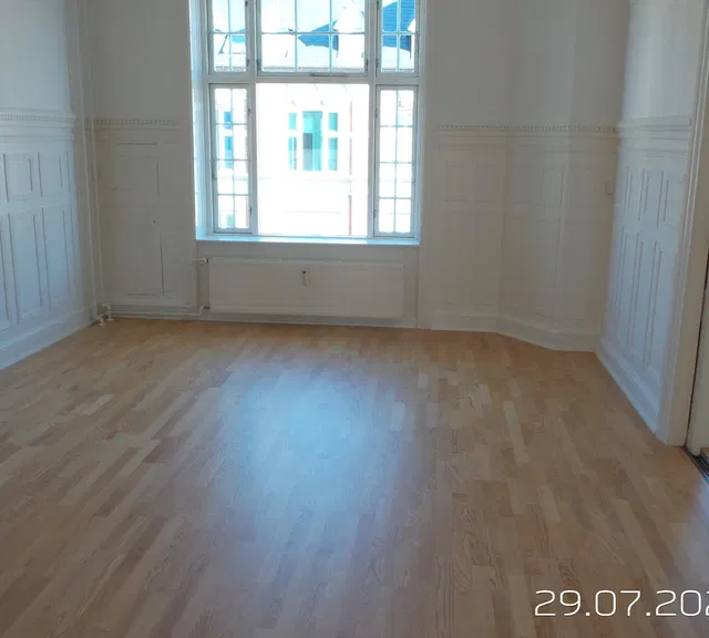 apartment Nyistandsat lejlighed ved fælles gård