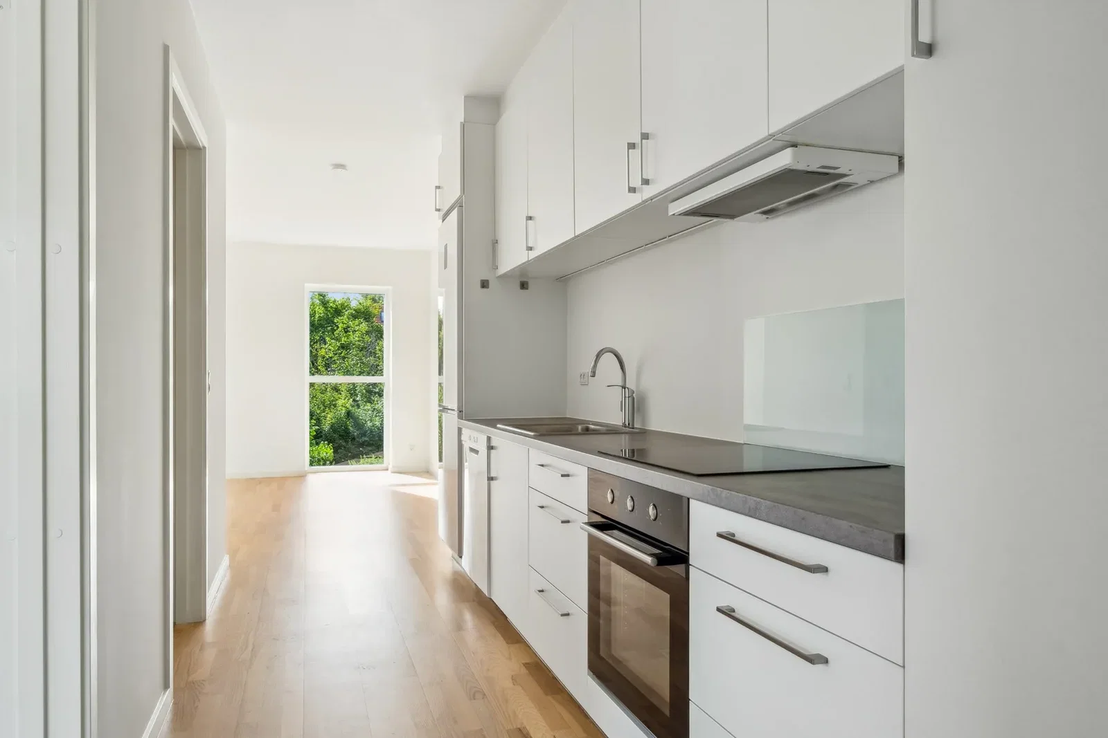 apartment Bright apartment with a closed terrace in Horsens