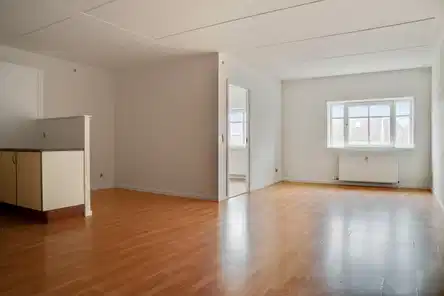 apartment 3 værelses lejlighed