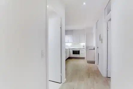 apartment Rummelig lejlighed 113 m² med altan og elevator