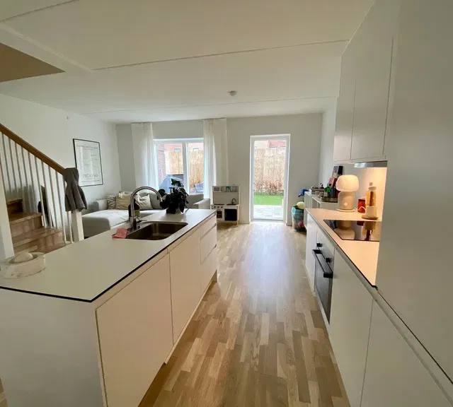 townhouse Rummeligt, svanemærket rækkehus med 4-5 værelser i Hillerød