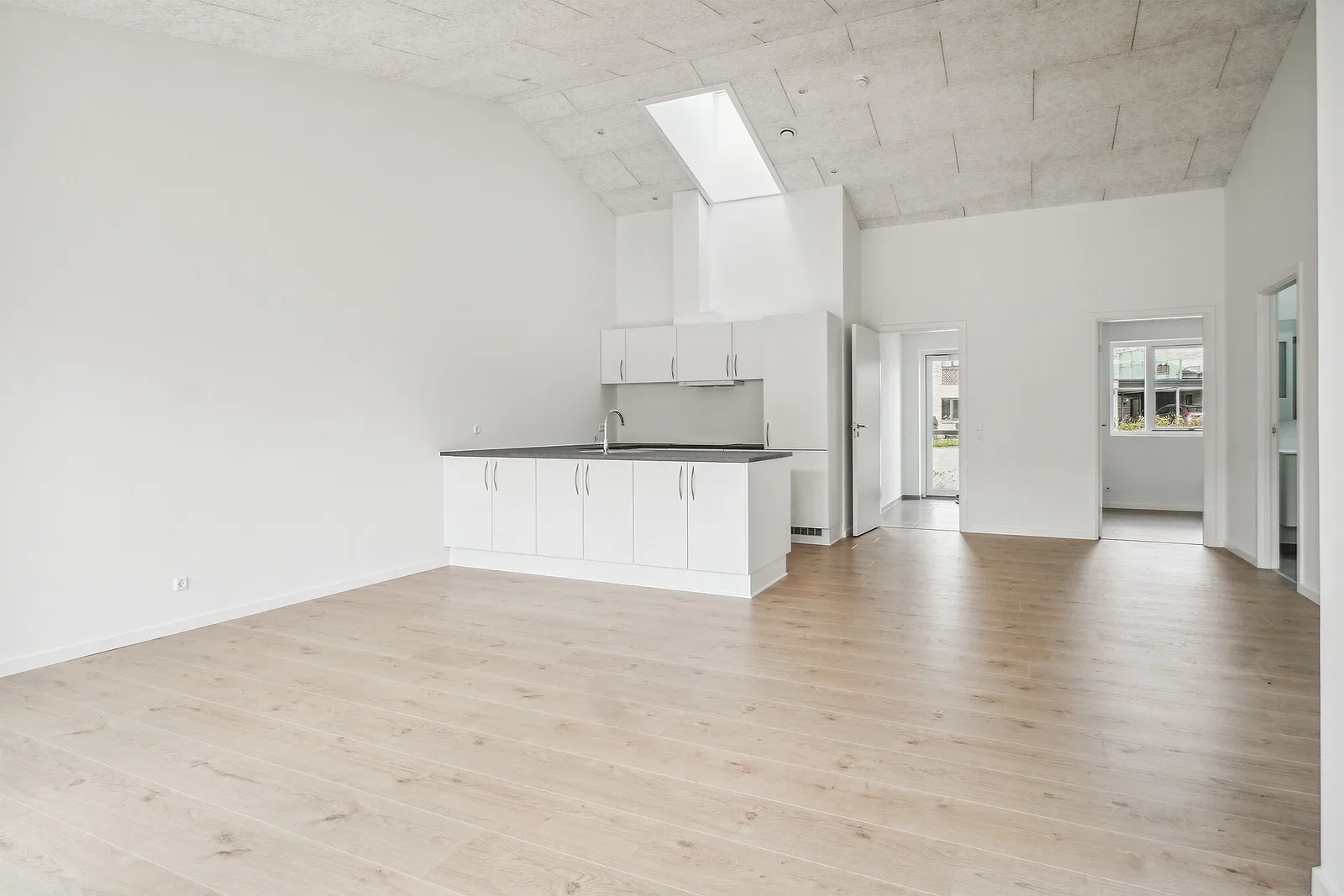 townhouse 4-room terraced house with private garden and carport