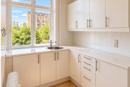 Bright apartment with classic charm in Nørresundby – photo 7
