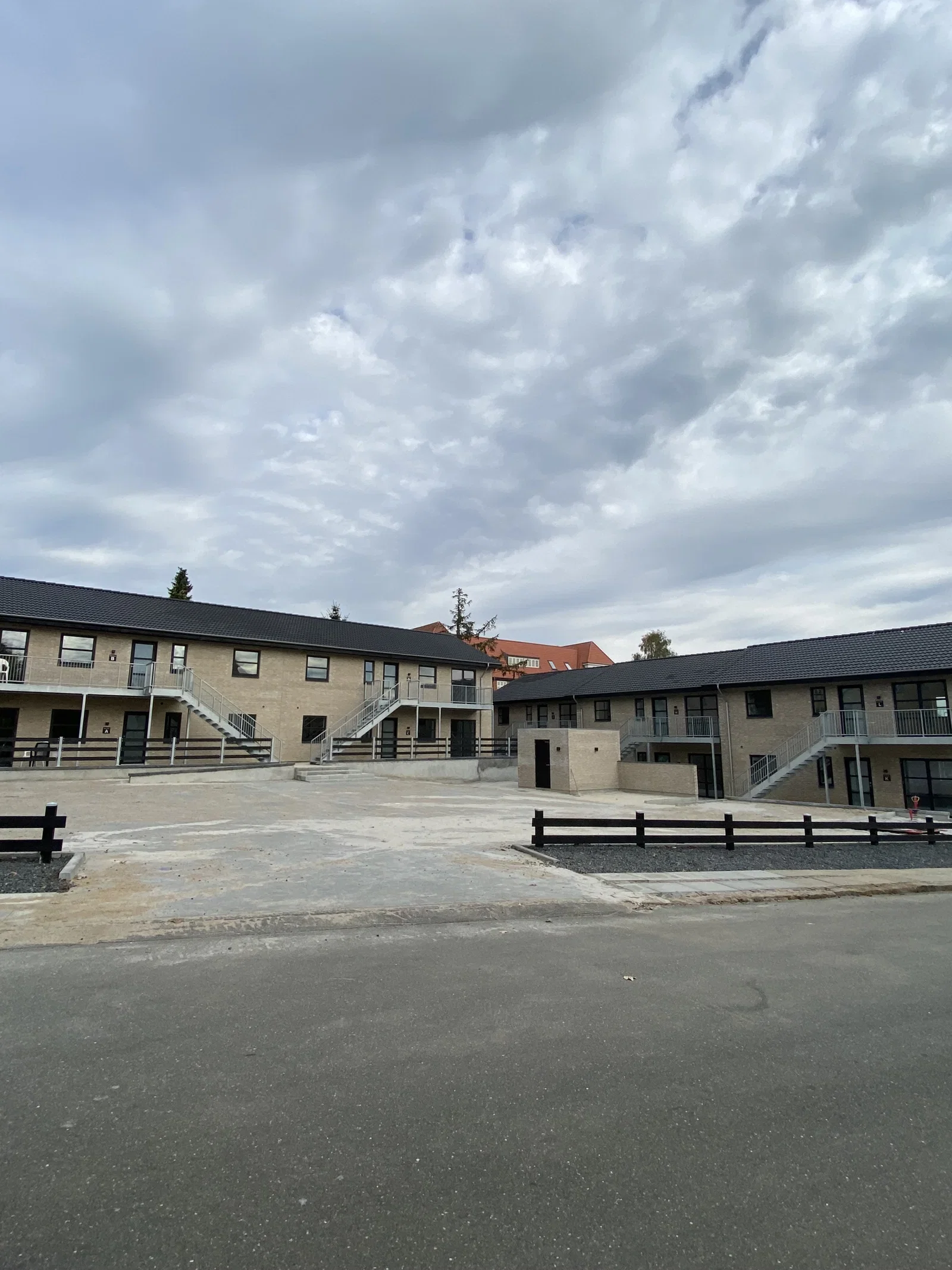 apartment Centralt beliggende nyere lejlighed i roligt kvarter