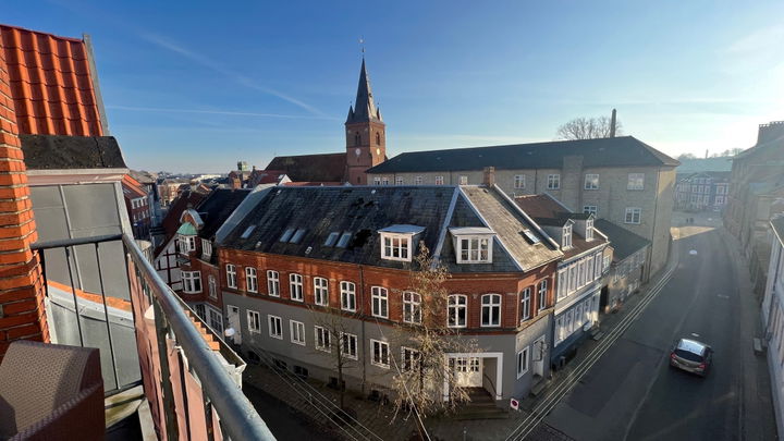 Bright penthouse with south-facing balcony by Slotssøen - Blæsbjerggade, Kolding - 0