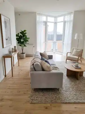 apartment Lys 2-vær. Lige ved UNI, med egen vaskemaskine