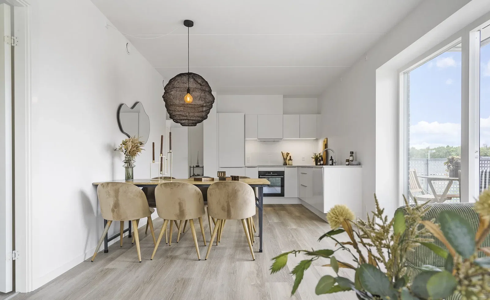 Visual presentation of the listing