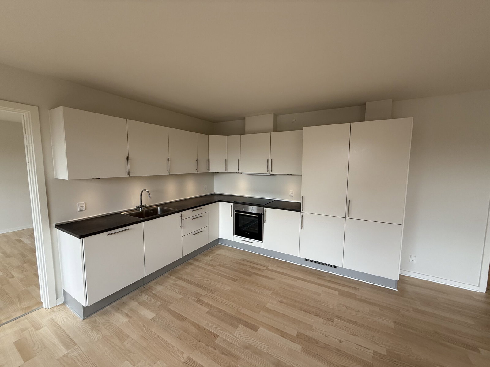 apartment Spacious 2-room apartment 120 m² in the city center