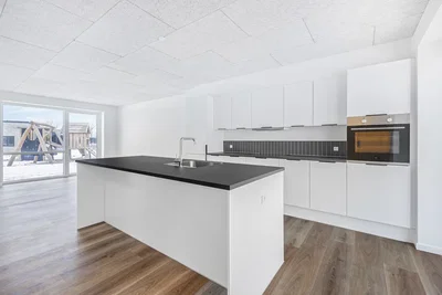 Moderne rækkehus i Klarup med carport - Lodsholmvej, Klarup - 1