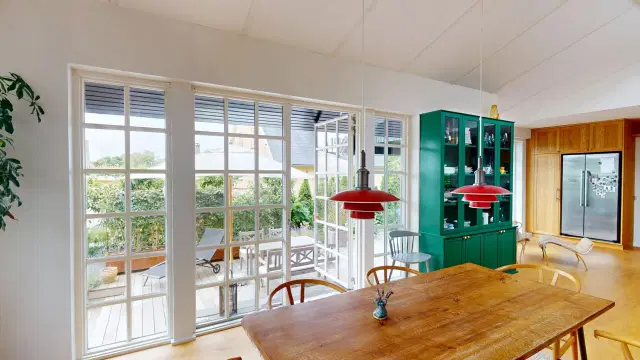 house 181 m² villa in Valby with garden and view of Damhussøen