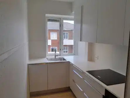 apartment Lys og renoveret lejlighed med to altaner