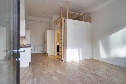 apartment 1-værelses lejlighed med altan og fællesarealer