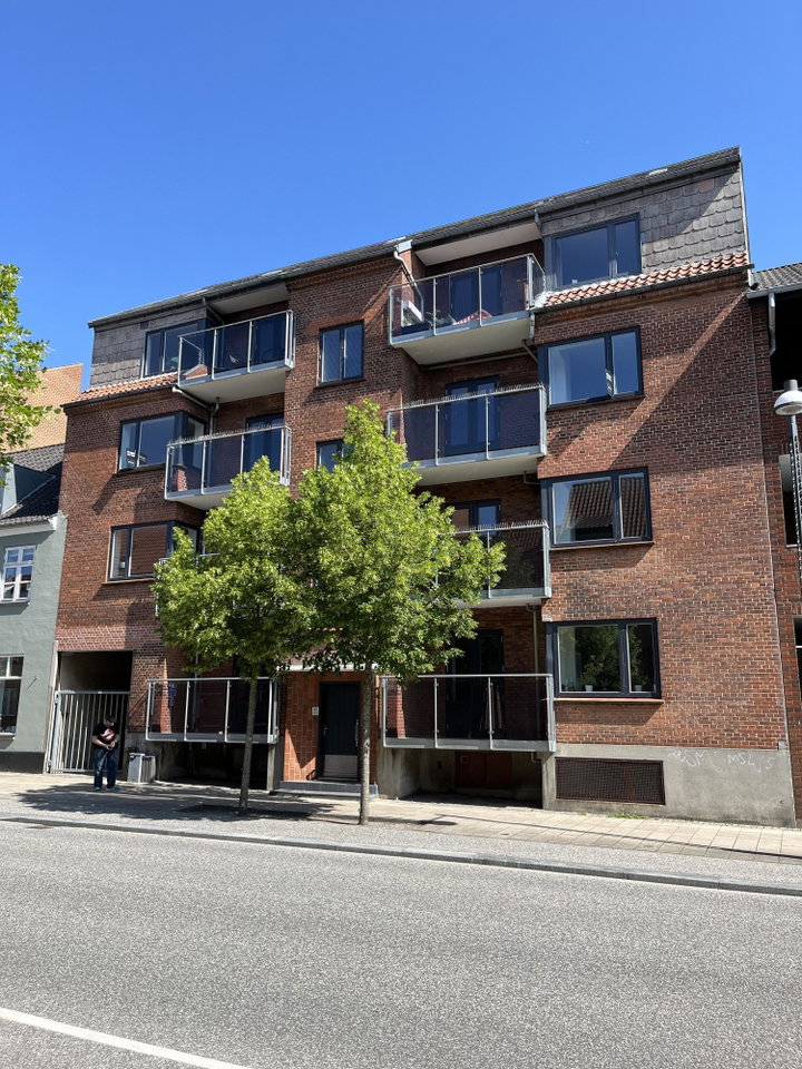 Centralt beliggende 3-værelses med altan - Østergade, Herning - 0