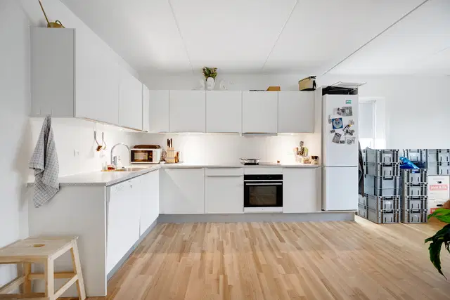 apartment Beautiful 4-Room Ground-Floor Apartment with Balcony