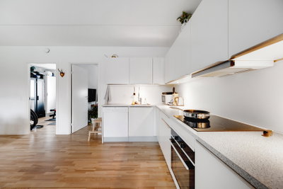 Beautiful 4-Room Ground-Floor Apartment with Balcony - James Tobins Alle, Aalborg Øst - 2