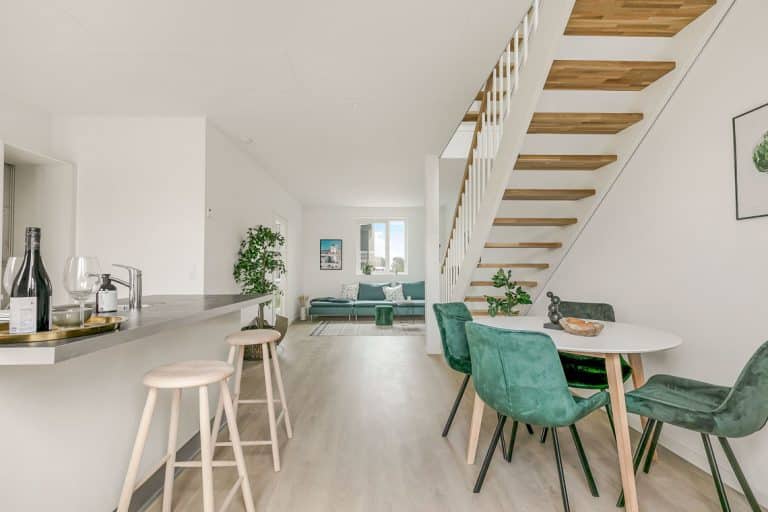 townhouse 5/6 Room End-Terrace House with Orangery