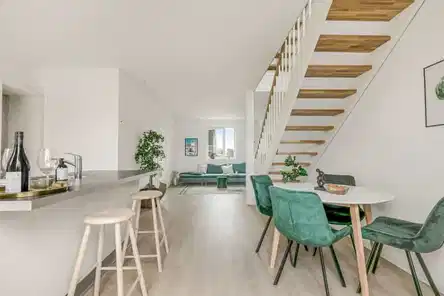 townhouse 5/6 Room End-Terrace House with Orangery