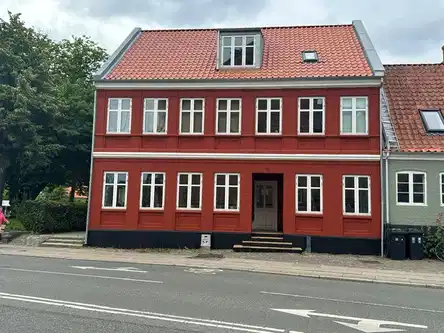 apartment Nyrenoveret 79 m² lejlighed på Bagergade, Svendborg