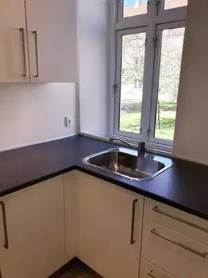 apartment Bright 3-room apartment of 74 m2 on the ground floor – suitable for sharing with a nice kitchen and dishwasher