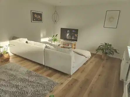 apartment Fully renovated 2-bedroom apartment with balcony and laundry column