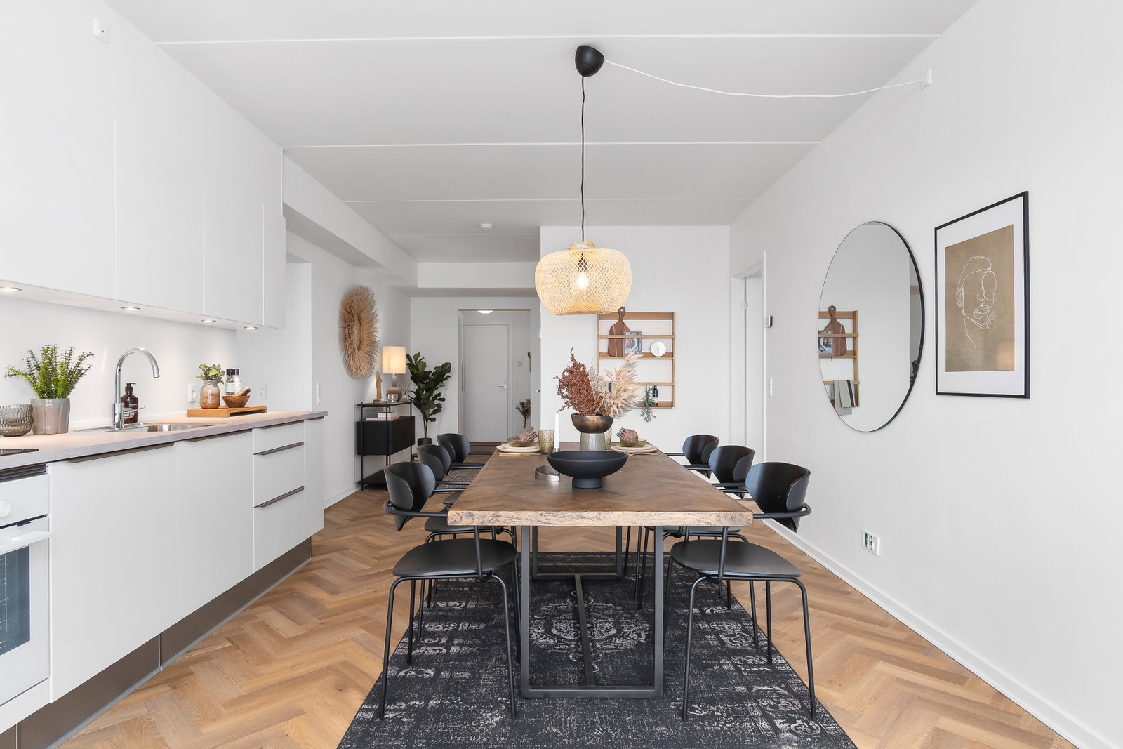 Visual presentation of the listing
