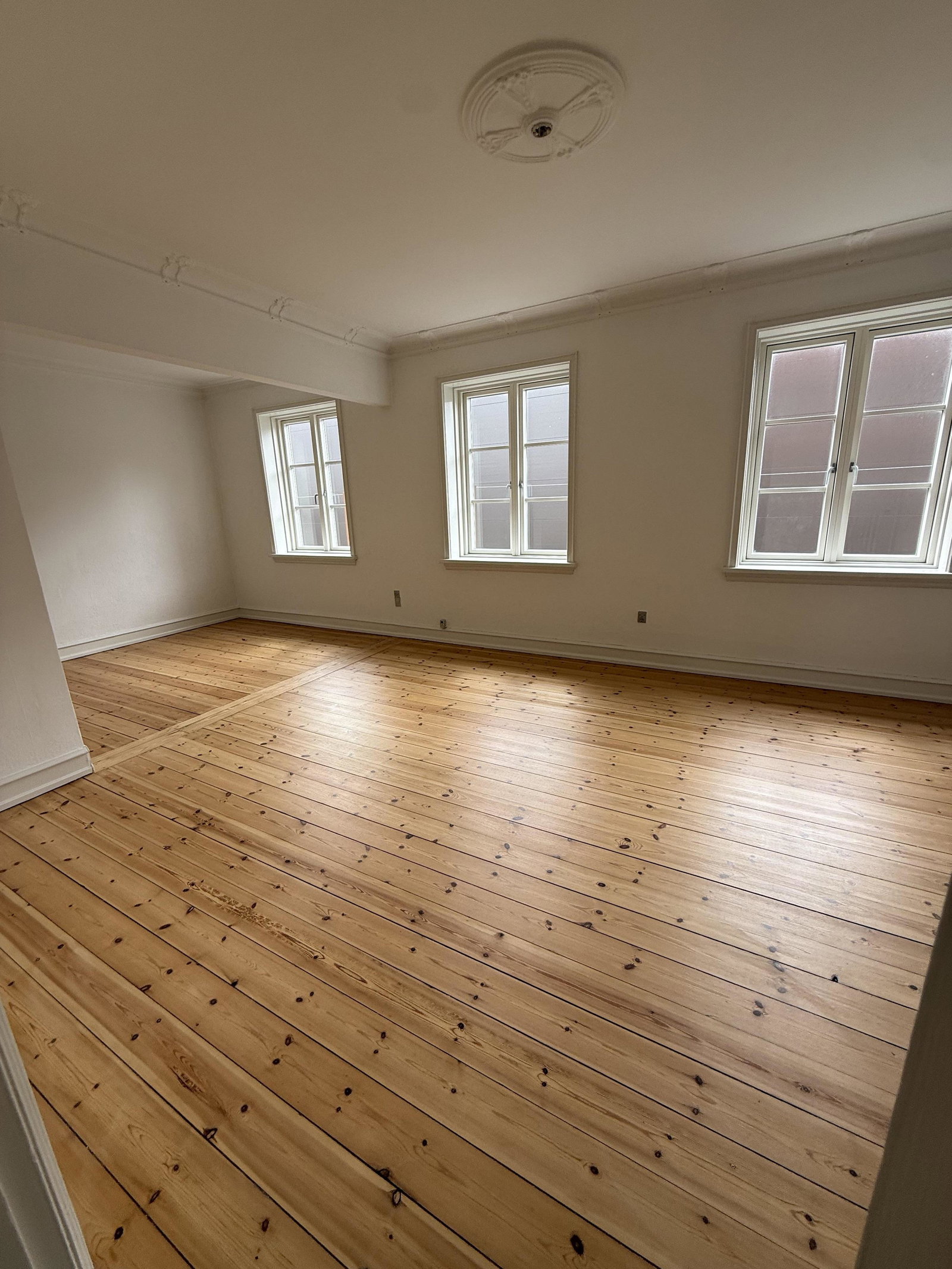 apartment 80 m² apartment with charging points and basement storage