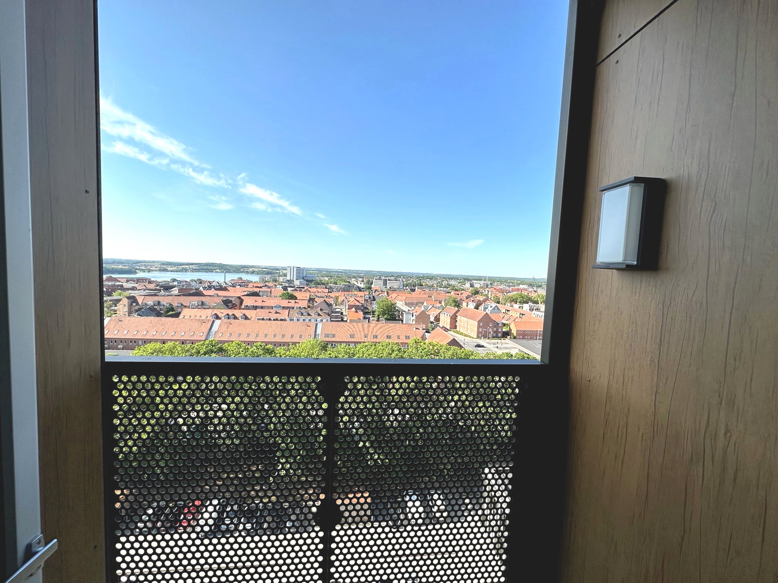 apartment Bright and new apartment 132 m² with rooftop terrace view