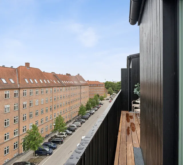 apartment Lys 3-værelses bolig med egen tagterrasse
