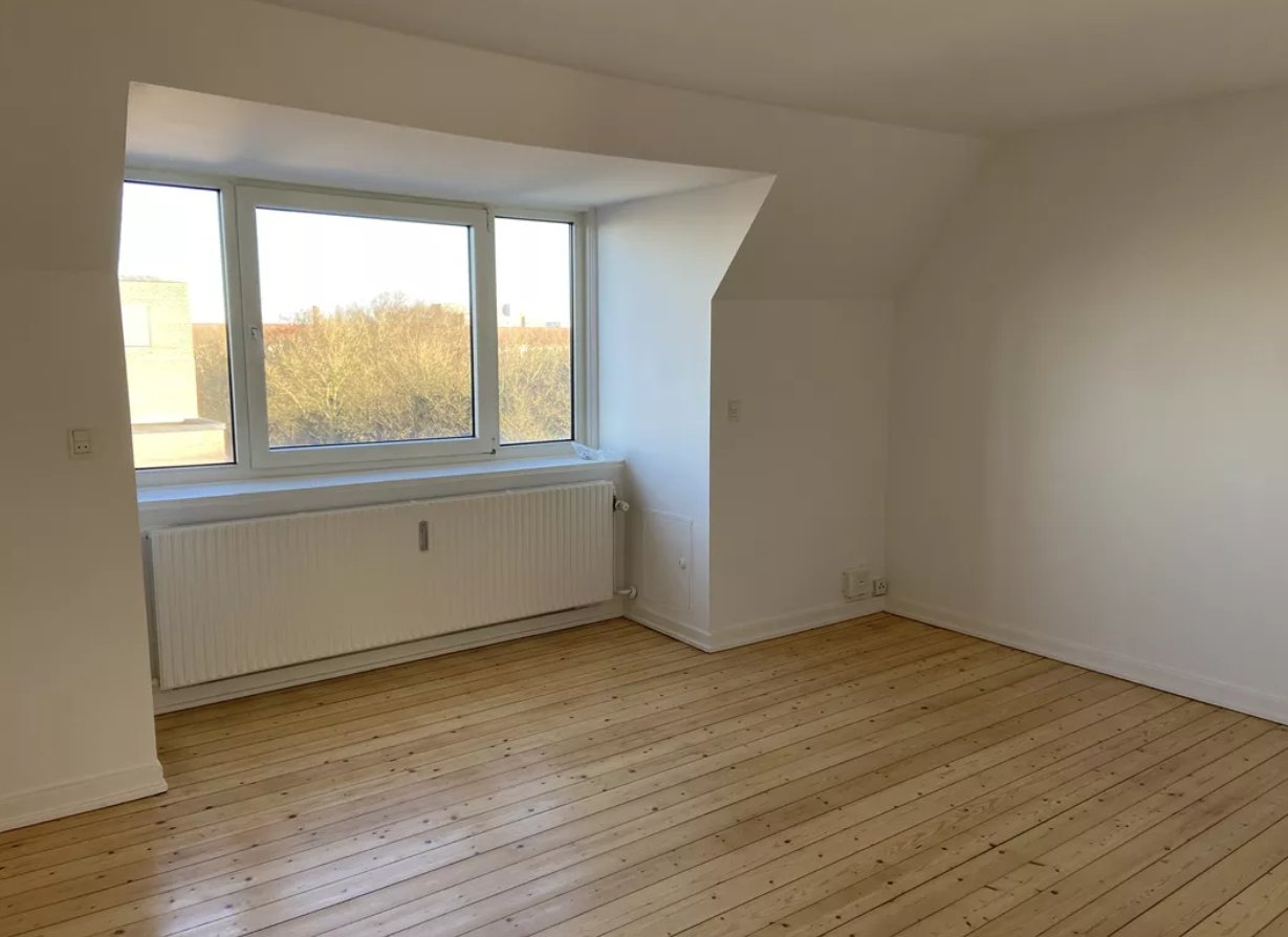 apartment Lys 2-værelses lejlighed med altan i centrum