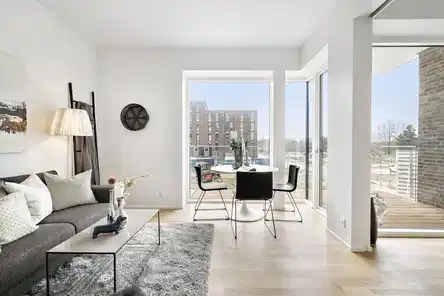 apartment Moderne 4-værelses lejlighed med altan i Rødovre