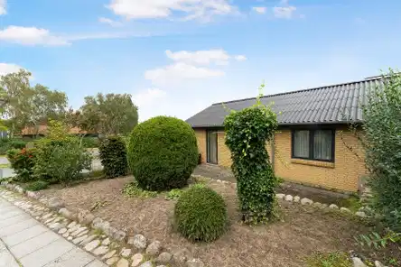 townhouse God ungdomsbolig i 8410 Rønde
