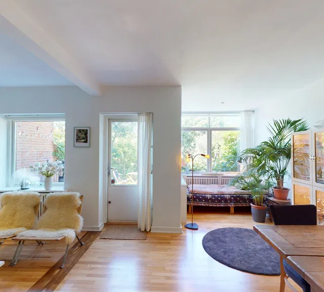 house 112 m² møbleret rækkehus med have i Hellerup