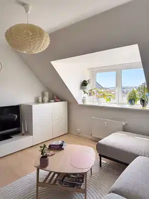 apartment Bright 2-room apartment with a small balcony. Close to the beach, the city centre and train/bus