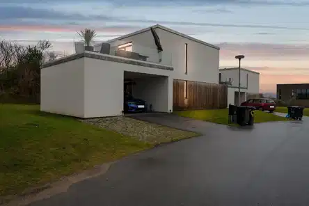 house Moderne 5-værelses villa med skovudsigt i Aalborg Sydøst
