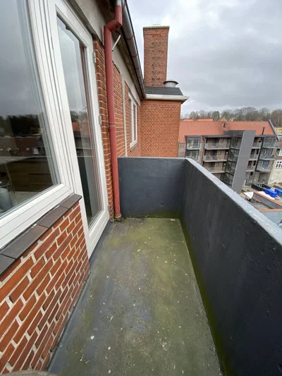 Lys 2-værelses med altan, elevator og parkering – husdyr tilladt, 54 m2 - Torvet, Horsens - 2