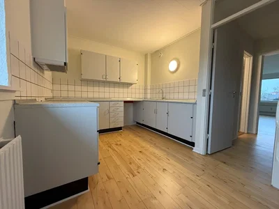 Lys 3-værelses lejlighed med sydvendt altan - Randersgade, Frederikshavn - 2