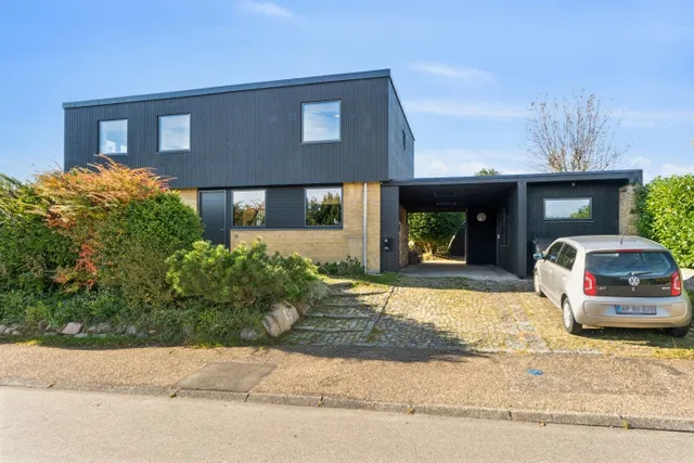 house Exclusive and Fully Renovated 1960s Villa in Espergærde – Close to the Forest and Øresund
