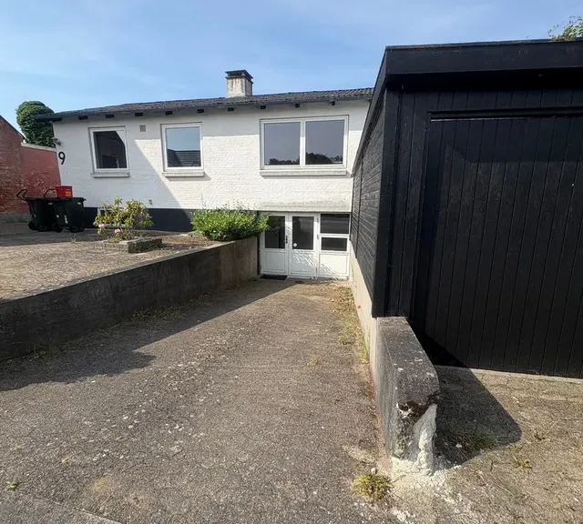 house Charmerende 2-plans hus i Tørring