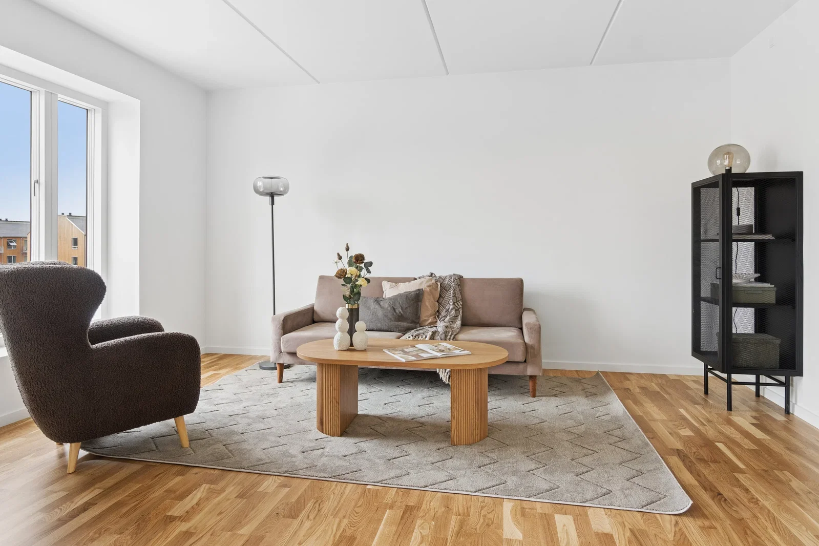 Visual presentation of the listing