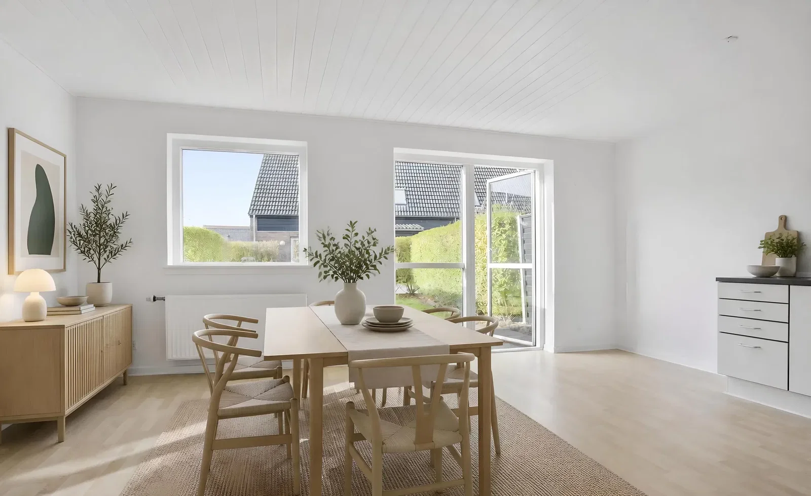 Visual presentation of the listing