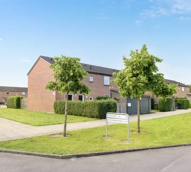 townhouse 4-room terraced house with terrace in Sorø