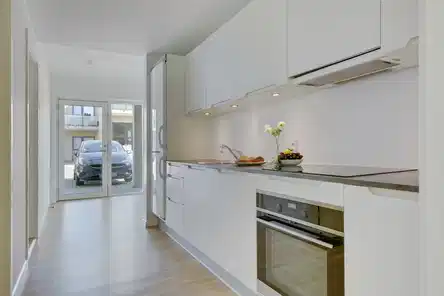 apartment Modern 3-room apartment with balcony