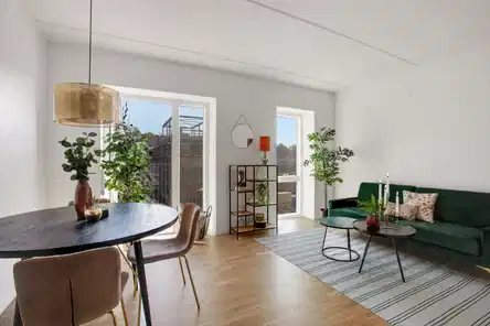 apartment Lys 2-værelses lejlighed tæt på station og centrum