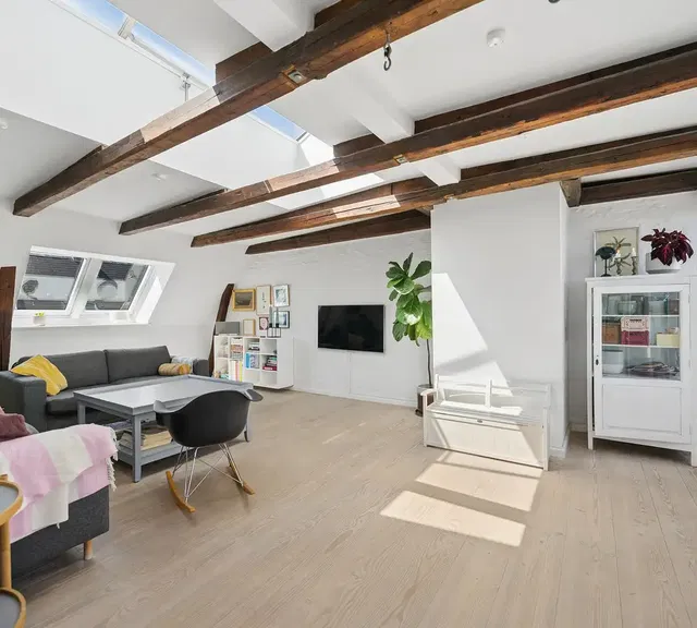 apartment Fantastisk 5-værelses med privat tagterrasse