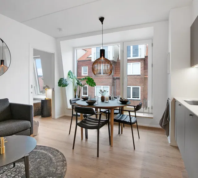 apartment Ny 2-værelses ved Vestbyens start, tæt på midtbyen