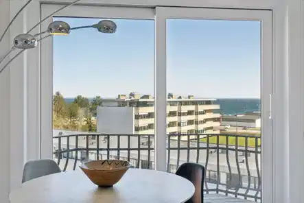 apartment Bright 3-bedroom apartment in Skovshoved with sea view